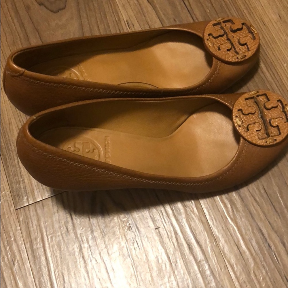 Shoe